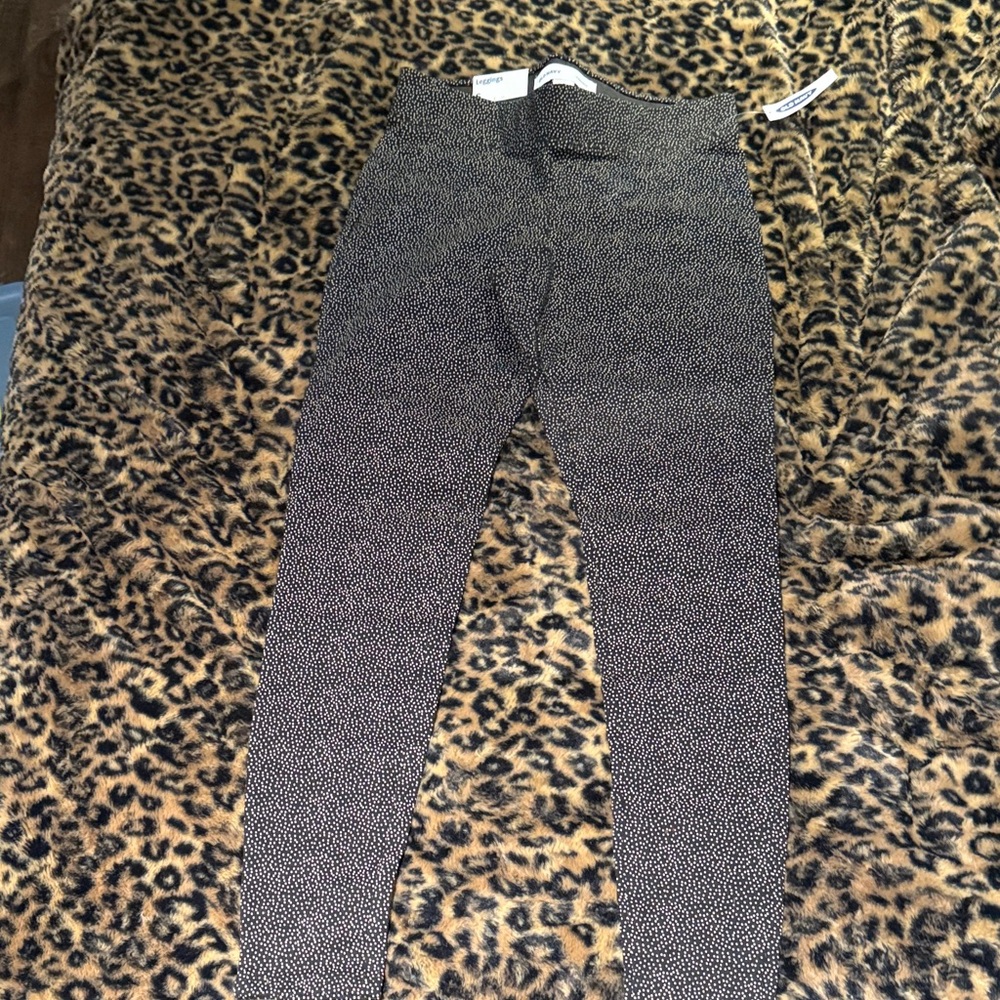 Old navy leggings size small NWT